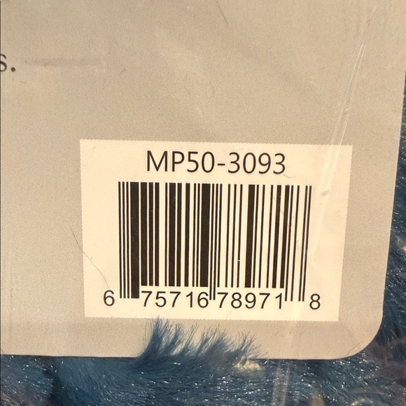 Madison Park Ruched Faux Fur Throw - Picture 7 of 7